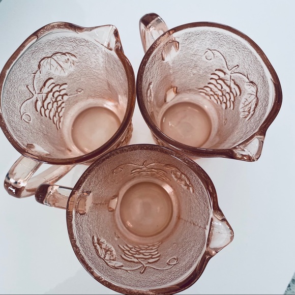 All 3 Pink Depression Glass Small Pitcher Vintage - Picture 7 of 15
